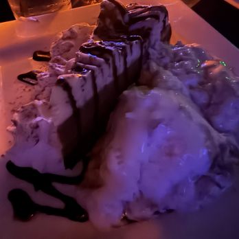 Blue Note Hawaii - Chocolat Mousse Cake - Music Venues Near Me - Honolulu, Hawaii
