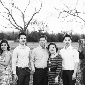 Ryan R Jones Photography - Christmas family photos by Ryan Jones - Event Photography Near Me Ryan R Jones Photography - Christmas family photos by Ryan Jones - Event Photography Near Me