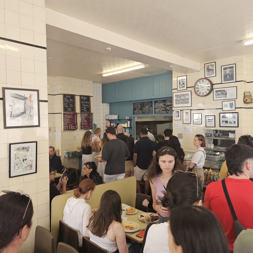 Regency Café - Cafes Near Me - London, XGL