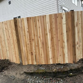 Emerald City Exteriors - Estate style fence - Painters Near Me Emerald City Exteriors - Estate style fence - Painters Near Me