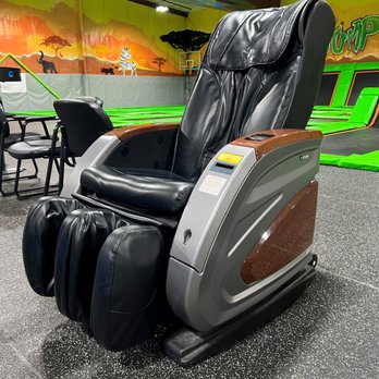 Safari Trampoline Park - Trampoline Parks Near Me - Williston, North Dakota Safari Trampoline Park - Trampoline Parks Near Me - Williston, North Dakota