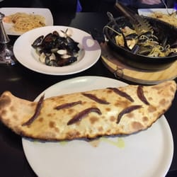 Pizzeria Il Vesuvio - Die beste Calzone der Welt.