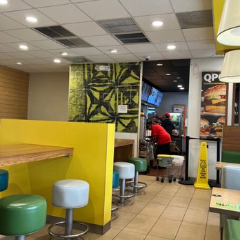 McDonald's - No toilets in premises. - Fast Food Near Me - Honolulu, Hawaii McDonald's - No toilets in premises. - Fast Food Near Me - Honolulu, Hawaii