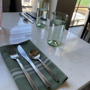 Ardsley Station - Table with silverware and glassware - Wine Bars Near Me - Savannah, Georgia Ardsley Station - Table with silverware and glassware - Wine Bars Near Me - Savannah, Georgia