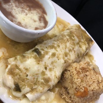 Agave Mexican Bistro - Tess' shrimp burrito w/ green sauce. - Mexican Near Me - Mountain View, California