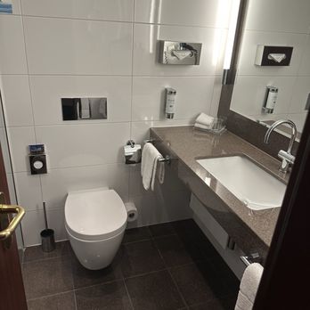 Maritim Hotel Köln - Hotels Near Me - Cologne, NW