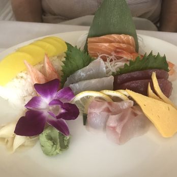 Moonstone - Sushi and Sashimi Lunch Special - Chinese Near Me - Great Neck, New York