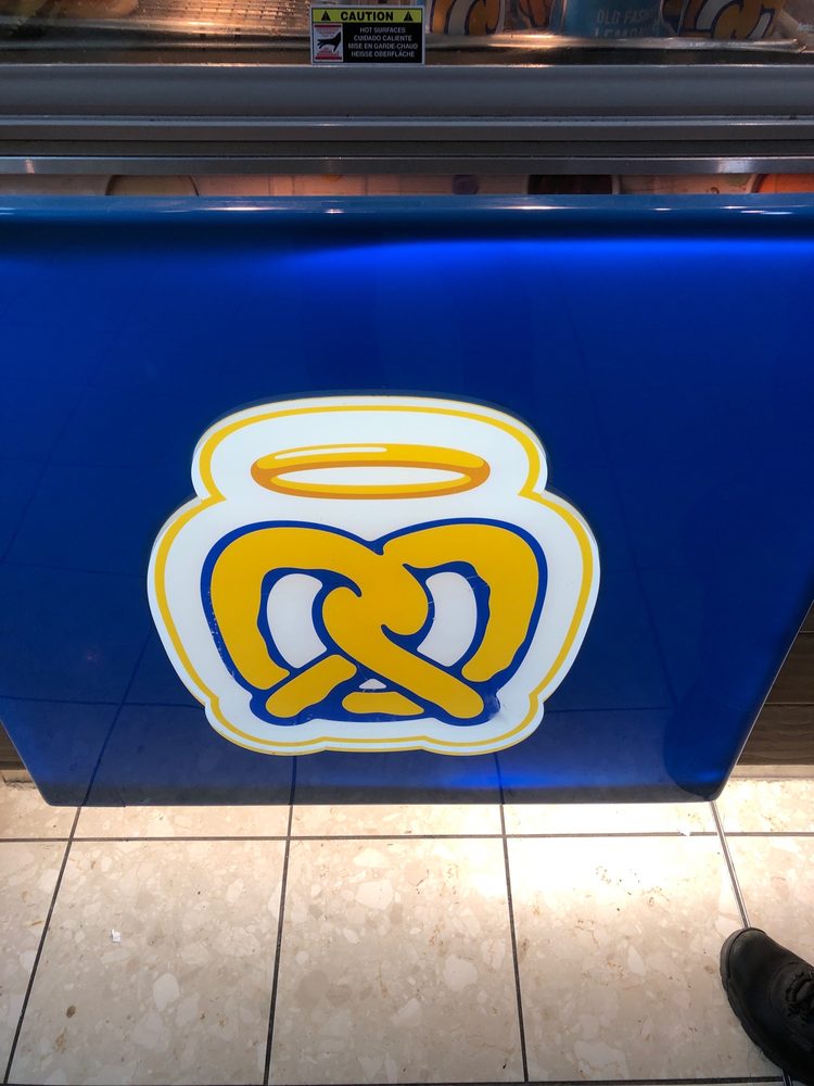 AUNTIE ANNE’S PRETZELS Updated September 2024 1222 Southpark Ctr