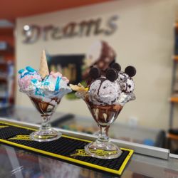 Dreams Heladeria Cafeteria