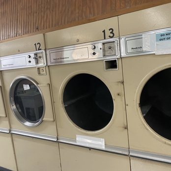 Lake George Laundromat - Laundromat Near Me - Lake George, New York Lake George Laundromat - Laundromat Near Me - Lake George, New York