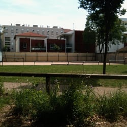 Aire de jeux St Nestor - Terrain de sport ?