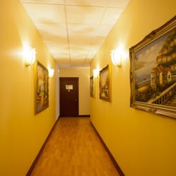 Golden Feet Reflexology - Golden Feet: Interior Hallway 2