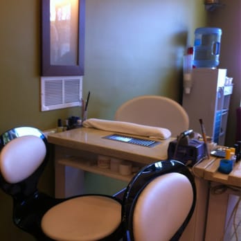 Fantasy Nail Lounge - Nail Salons Near Me - Vancouver, British Columbia