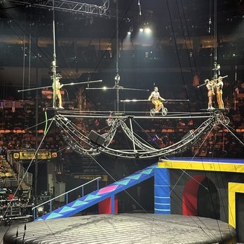 PPG Paints Arena - Triangle tight rope - Stadiums & Arenas Near Me - Pittsburgh, Pennsylvania