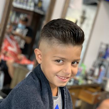 Creative Style - Hair Salons Near Me - Dearborn, Michigan