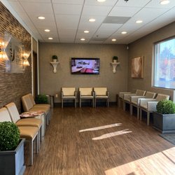 D Omar Watson, DDS, MD, FACS - Virginia Oral & Facial Surgery - Waiting area