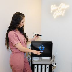 Jade Beauty Collective - We offer the latest in Hydrafacial treatments. Come check out our specials.