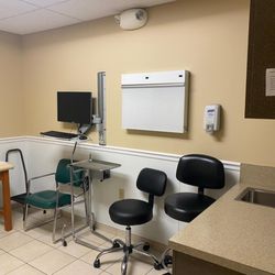 Bergen Pain Management - Exam room.