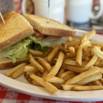 Ellen's Danish Pancake House - My BLAT (minus the B) and crisp fries - Breakfast & Brunch Near Me - Buellton, California
