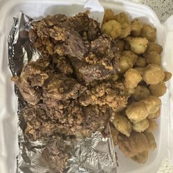 Graham Street Grill - Fried livers in old grease, fried okay, and no hash browns which were ordered and I paid extra for.