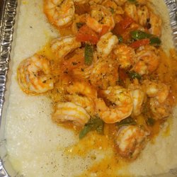 Adrii's Kitchen - Sauteed Shrimps & Grits