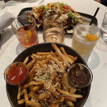 LH Rooftop - Truffle fries - Cocktail Bars Near Me - Chicago, Illinois LH Rooftop - Truffle fries - Cocktail Bars Near Me - Chicago, Illinois