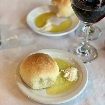 Oggi Trattoria - Rolls - Italian Near Me - Chicago, Illinois Oggi Trattoria - Rolls - Italian Near Me - Chicago, Illinois