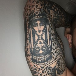 Black Sea Tattoo - Amazing lines