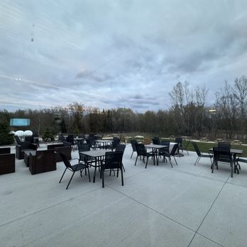 Aspen Sky - Outdoor patio. - Wineries Near Me - Slinger, Wisconsin