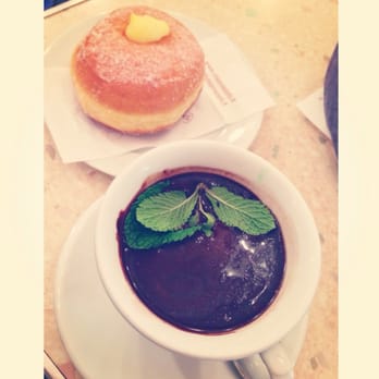 ChiaroScuro - Mentha ciocolatta- extremely bitter, cream doughnut- stale :( - Desserts Near Me - Florence, FI