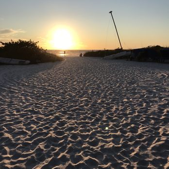Siesta Key Beach - Beaches Near Me - Sarasota, Florida