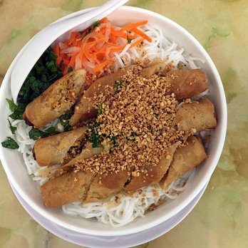 Saigon's Restaurant - Vermicelli with Egg Roll - Vietnamese Near Me - Honolulu, Hawaii Saigon's Restaurant - Vermicelli with Egg Roll - Vietnamese Near Me - Honolulu, Hawaii
