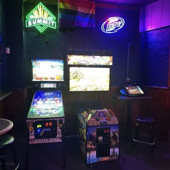 19 Bar - Pinball - Gay Bars Near Me - Minneapolis, Minnesota