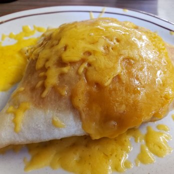 Jerry's Cafe - Breakfast stuffed sopapilla, green on the side - New Mexican Cuisine Near Me - Gallup, New Mexico Jerry's Cafe - Breakfast stuffed sopapilla, green on the side - New Mexican Cuisine Near Me - Gallup, New Mexico