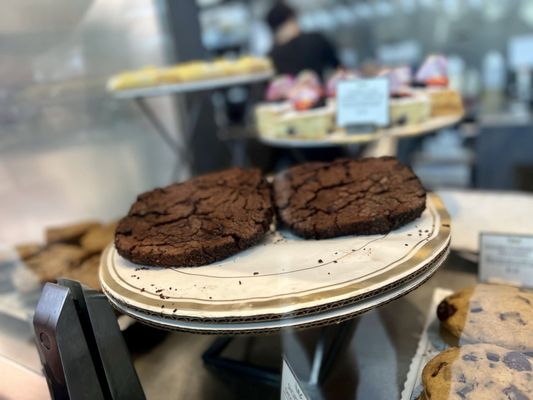 Extraordinary Desserts by null
