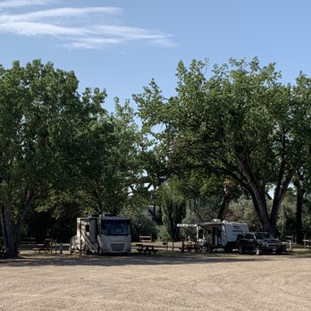Edgewater Inn & Rv Park - RV Sites - Hotels Near Me - Malta, Montana