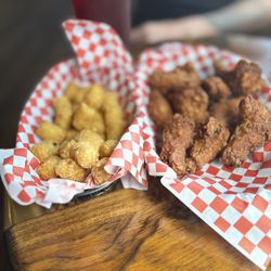 Harbor House Cafe - Tater tots and salt and pepper wings