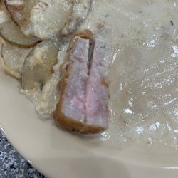 Skyway Cafe - What even is the food. Who in their right mind would serve this and call it food.