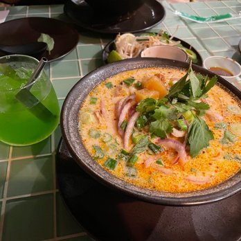 Ginger and Lemongrass - Coconut Spicy Lemongrass Soup - Vietnamese Near Me - Whitestone, New York Ginger and Lemongrass - Coconut Spicy Lemongrass Soup - Vietnamese Near Me - Whitestone, New York
