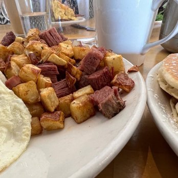 Buttermilk - Corned beef hash and eggs - Coffee & Tea Near Me - Geneva, Illinois