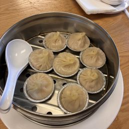Pork Xiao Long Bao 猪肉小笼包 Pork Xiao Long Bao 猪肉小笼包