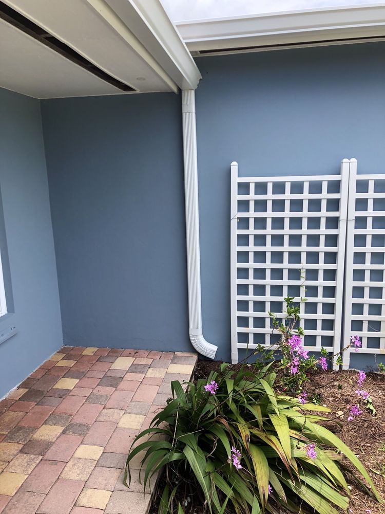 Slide of Del Toro Rain Gutters and Roofing