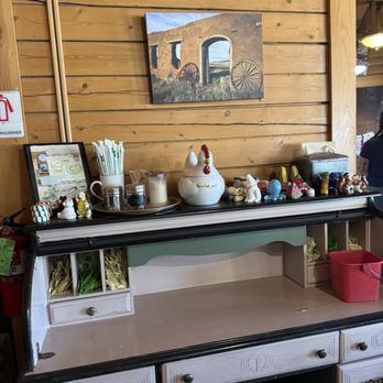 Roots Farm Cafe - Dining room rustic/mountain vibe - Coffee & Tea Near Me - Tijeras, New Mexico Roots Farm Cafe - Dining room rustic/mountain vibe - Coffee & Tea Near Me - Tijeras, New Mexico