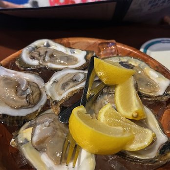 High Tide Harry's - Raw Oysters. Excellent! - Seafood Near Me - Orlando, Florida High Tide Harry's - Raw Oysters. Excellent! - Seafood Near Me - Orlando, Florida