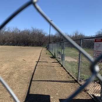 Tails 'N Trails - Dry - Dog Parks Near Me - Arlington, Texas Tails 'N Trails - Dry - Dog Parks Near Me - Arlington, Texas