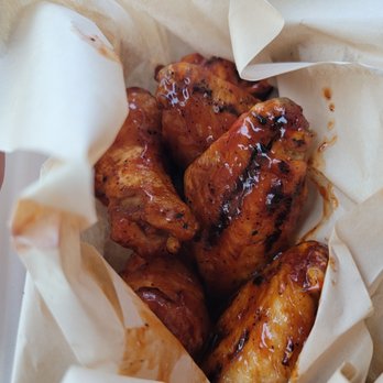 Kenicky's Public House - Honey BBQ wings. The sauce wasn't very strong in flavor. - American Near Me - Richfield, Wisconsin Kenicky's Public House - Honey BBQ wings. The sauce wasn't very strong in flavor. - American Near Me - Richfield, Wisconsin