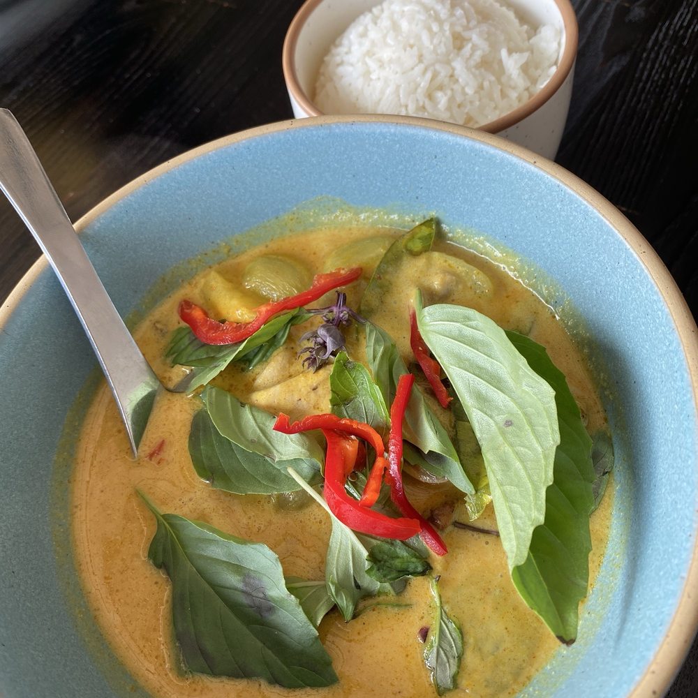 Sanook Soi 38 - Gaeng Ped (Duck in Pineapple & Grape Curry Sauce) - Thai Near Me - Los Angeles, California Sanook Soi 38 - Gaeng Ped (Duck in Pineapple & Grape Curry Sauce) - Thai Near Me - Los Angeles, California