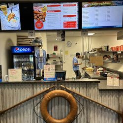 DJ’S Clam Shack