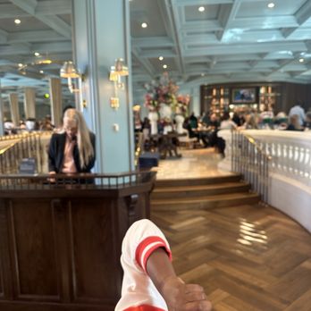 Sadelle's - 2 hour wait and still not even acknowledged - Breakfast & Brunch Near Me - Las Vegas, Nevada Sadelle's - 2 hour wait and still not even acknowledged - Breakfast & Brunch Near Me - Las Vegas, Nevada