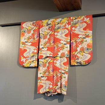 Little Plum - Cute decor... - Asian Fusion Near Me - Honolulu, Hawaii